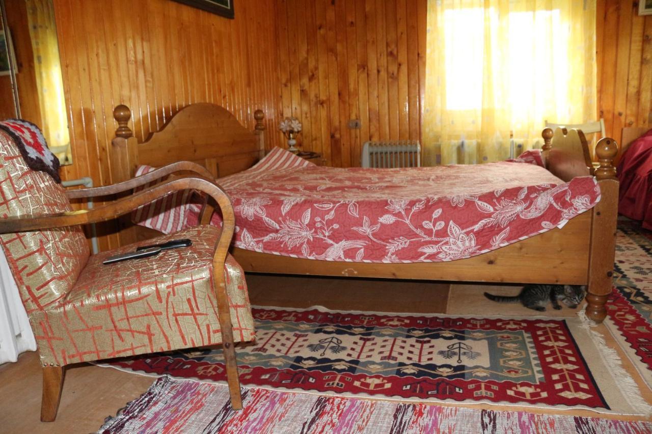 Садиба Під Гострою Zhdeniievo Bagian luar foto